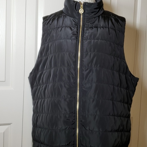 MICHAEL Michael Kors Jackets & Blazers - MICHAEL Michael Kors Quilted Vest Size 3X